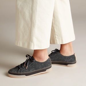 Clark’s Hidi Holly Dark Grey Combi sneakers